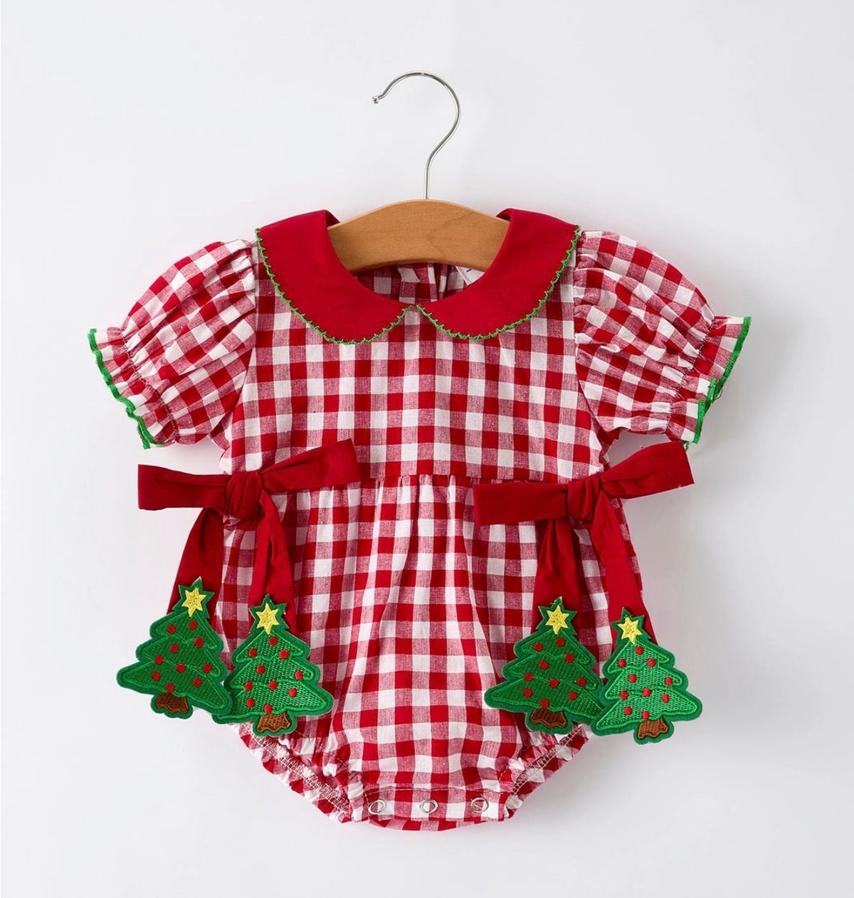 Red Gingham Hanging Christmas Tree Bubble