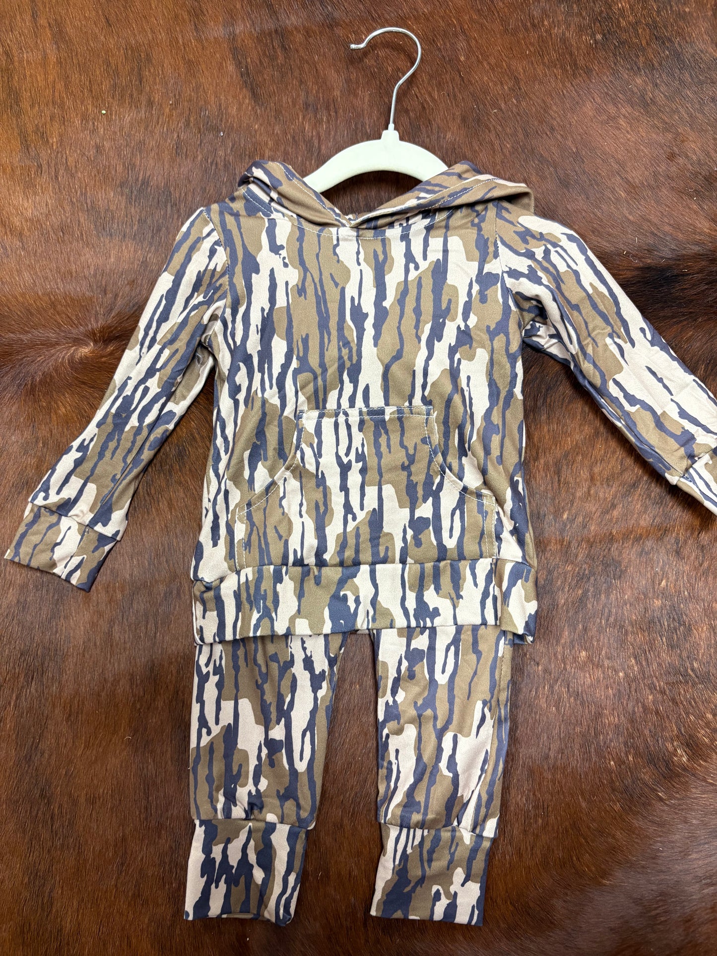Bottomland camo sweatpant & hoodie set