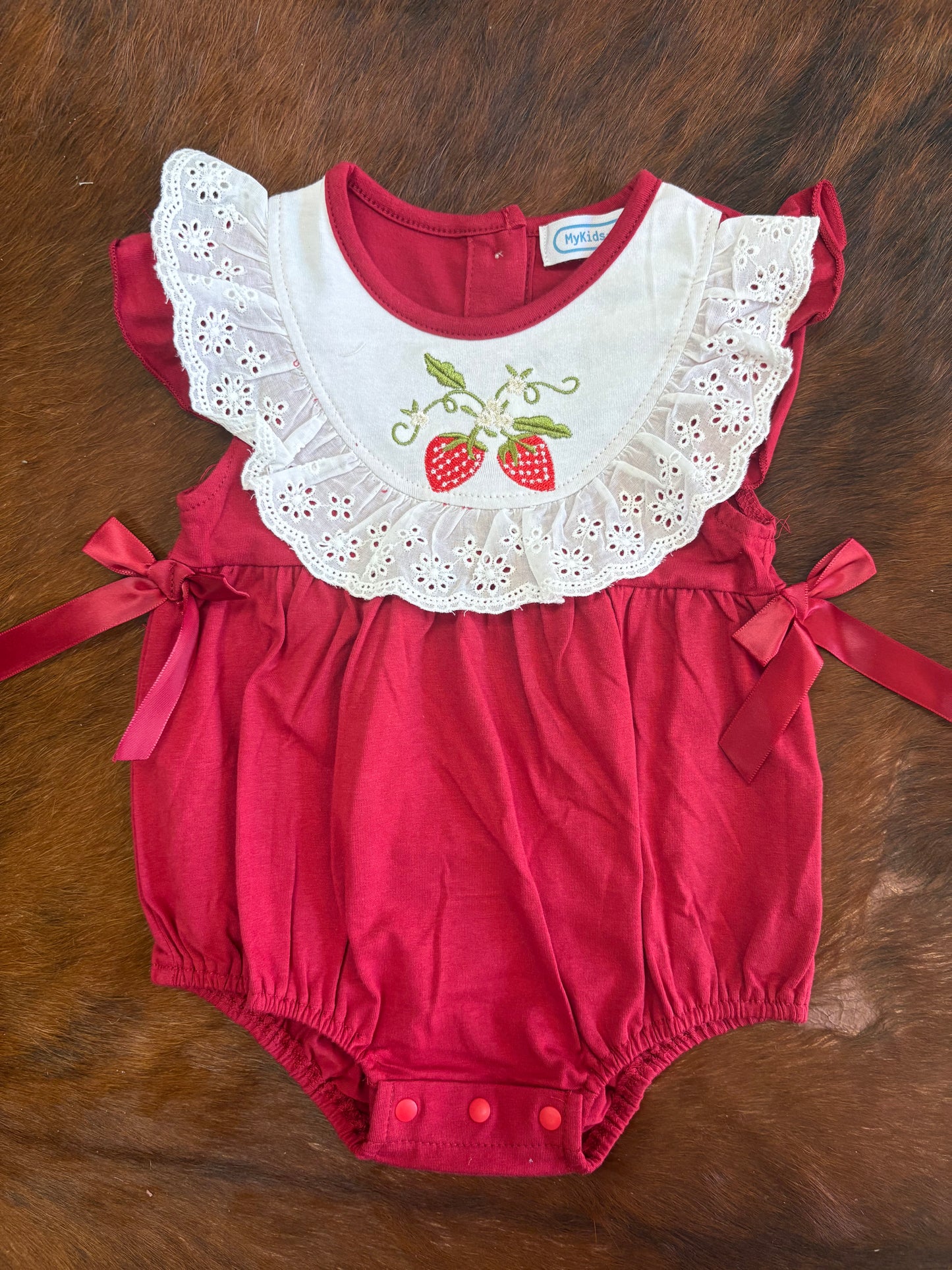Strawberry vintage smock bubble