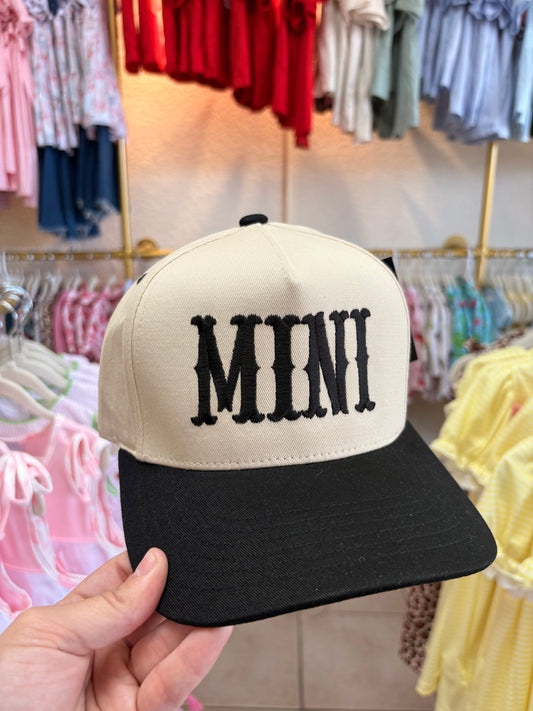Mini embroidered hat